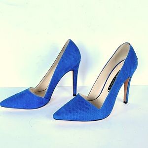 Alice + Olivia blue suede heels pumps 38